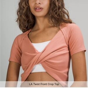 Lululemon LA twist top